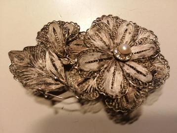 Zilveren broche-filigrain-800-afm. 4X7 cm beschikbaar voor biedingen