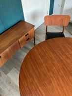 Retro vintage houten ronde / ovale uitschuifbare tafel, Huis en Inrichting, Tafels | Eettafels, Ophalen, Gebruikt, Rond, Retro vintage