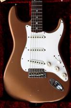 Fender Custom Shop ’69 Stratocaster – Aged Firemist Gold, Muziek en Instrumenten, Ophalen, Zo goed als nieuw, Solid body, Fender