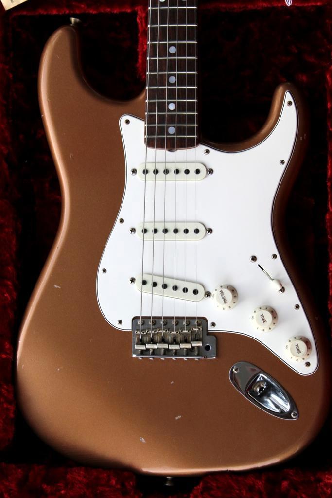 Fender Custom Shop ’69 Stratocaster – Aged Firemist Gold, Muziek en Instrumenten, Snaarinstrumenten | Gitaren | Elektrisch, Zo goed als nieuw