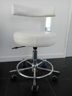 Tandartsstoel / Werkstoel - Wit Skai Leder, Ophalen, Gebruikt, Wit