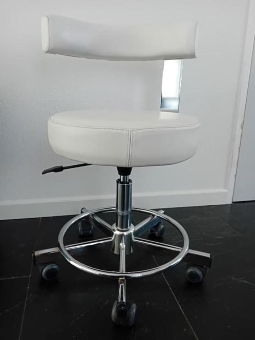 Tandartsstoel / Werkstoel - Wit Skai Leder, Huis en Inrichting, Bureaustoelen, Gebruikt, Wit, Ophalen
