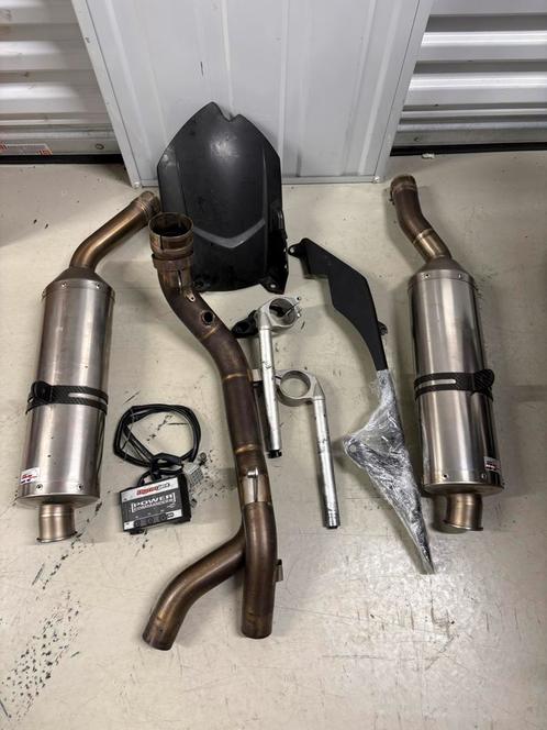 Yamaha R1 Akrapovic / Powercommander 2007/2008, Motoren, Onderdelen | Yamaha, Ophalen of Verzenden