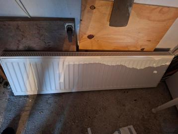 Enkel plaat radiator beschikbaar voor biedingen