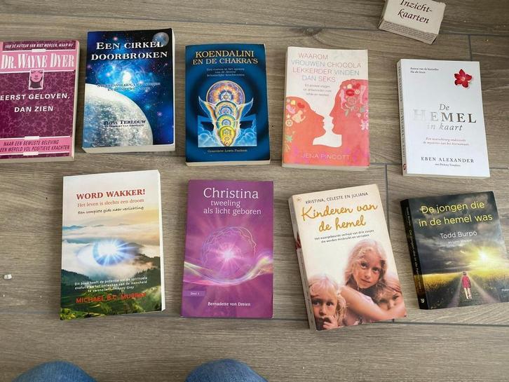 27 boeken Brandon bays, Doreen virtue, Thea terlouw, Meijel, Boeken, Esoterie en Spiritualiteit, Gelezen, Overige typen, Spiritualiteit algemeen