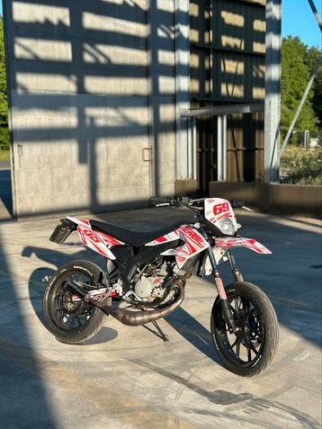 Derbi senda SM drd xtreme  beschikbaar voor biedingen
