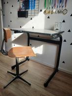 Vintage School Bureautje met Stoel, Huis en Inrichting, Bureaus, Ophalen of Verzenden, In hoogte verstelbaar, Gebruikt, Bureau