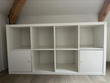 Een mooie witte kast