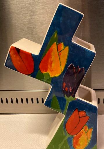 Schoonhoven keramiek Janine Lokhorst Vaas Tulpen beschikbaar voor biedingen