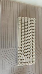 Draadloos toetsenbord beige met gouden toetsen. Nieuw, Computers en Software, Toetsenborden, Ophalen of Verzenden, Nieuw