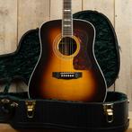 Guild D-55E USA in Antique Burst, Met koffer, Kerkstraat 3, Oss, The guitar factory, Nieuw
