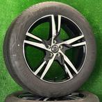 Originele 19 inch Volvo XC60 R-Design velgen met zomerbanden, 19 inch, Sweden, Gebruikt, Banden en Velgen