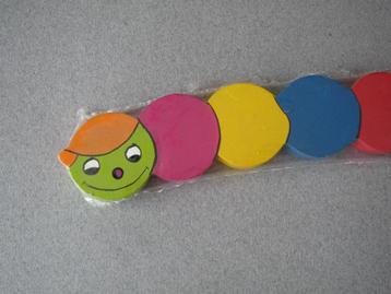 NIEUW Kinder kleerhanger "Rupsje" beschikbaar voor biedingen