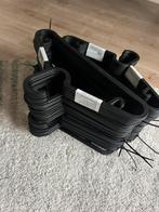 90 kledinghangers ikea nieuw! Zwart kleding hangers spruttig, Kleding | Dames, Kledinghangers, Ophalen of Verzenden, Nieuw
