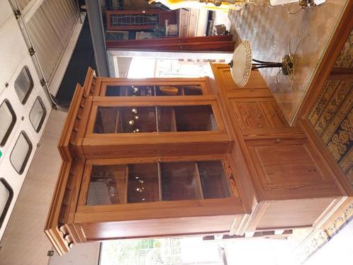 Zeer oude vitrinekast in pitch pine, Huis en Inrichting, Kasten | Vitrinekasten, Gebruikt, 25 tot 50 cm, Ophalen