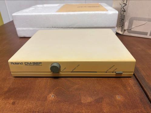 ROLAND CM32-PCM sound module 1989, Muziek en Instrumenten, Soundmodules, Gebruikt, Roland, Ophalen of Verzenden
