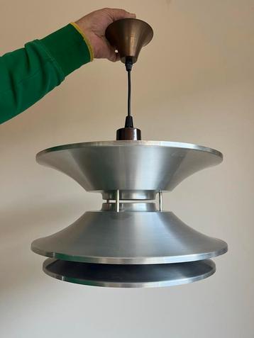 Mooie vintage design hanglamp Lakro Amstelveen Space Age beschikbaar voor biedingen