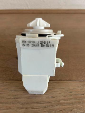 Vaatwasser pomp ATAG/Bosch gebruikt beschikbaar voor biedingen