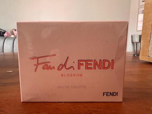 Fendi Fan di Fendi Blossom Eau de Toilette 50 ml, Sieraden, Tassen en Uiterlijk, Uiterlijk | Parfum, Nieuw, Ophalen of Verzenden