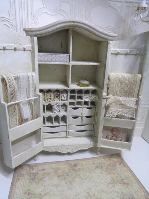Exclusieve kast… Poppenhuis 1:12.. (Nr P110)*, Verzamelen, Poppenhuizen en Toebehoren, Nieuw, Poppenhuis, Ophalen of Verzenden