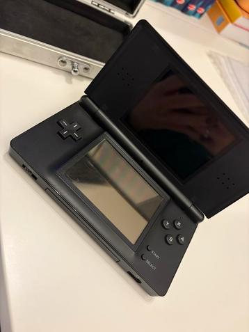 Nintendo DS Lite - Zwart - Inclusief Case beschikbaar voor biedingen