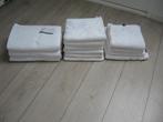 13 nw. witte bad handdoeken verschillende maten samen €25.-, Huis en Inrichting, Ophalen of Verzenden, Zo goed als nieuw, Wit