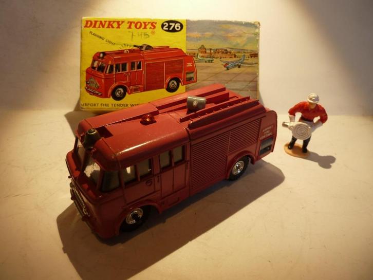 DINKY TOYS: 276 AIRPORT FIRE TENDER & LIGHT + DOOS (+1 kado), Hobby en Vrije tijd, Modelauto's | 1:43, Zo goed als nieuw, Bus of Vrachtwagen