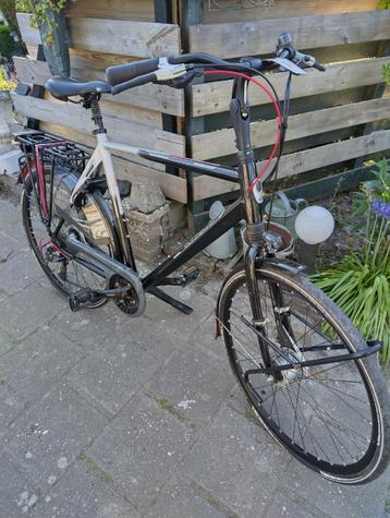 Gazelle eclipse trekking bike beschikbaar voor biedingen