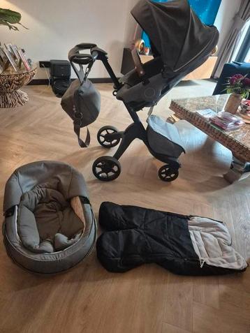 Stoke kinderwagen compleet Grey  beschikbaar voor biedingen