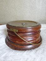 Oude antieke Stoof, Ophalen