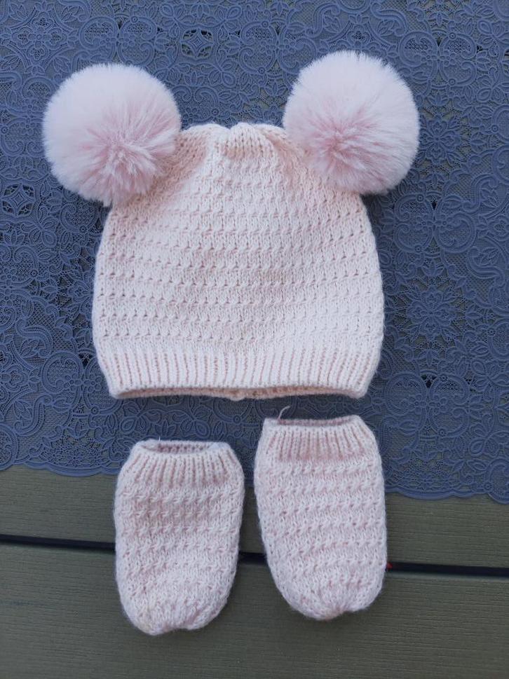 Wintersetje Primark muts en wantjes Mt 0-6 mnd, Kinderen en Baby's, Babykleding | Mutsen, Sjaals en Wanten, Zo goed als nieuw
