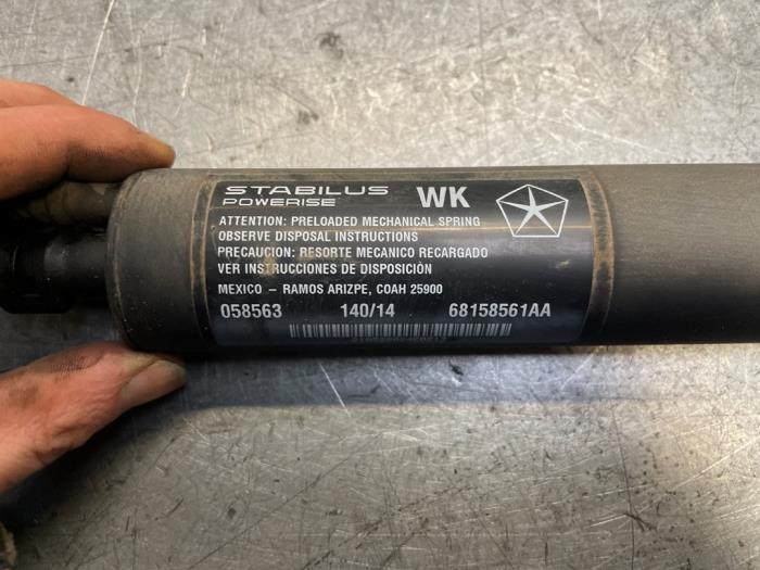 Sluithulpmotor achterklep van een Jeep Grand Cherokee, Jeep, Gebruikt, -, -