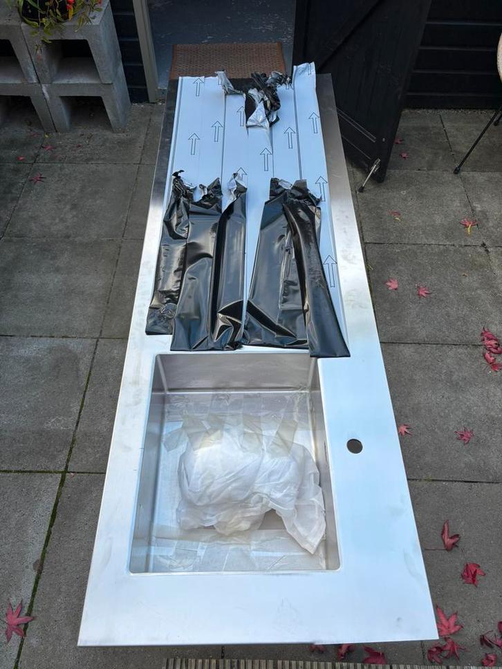 Nieuw aanrechtblad van RVS, Doe-het-zelf en Verbouw, Kozijnen en Schuifpuien, Nieuw, Overige typen, Overige materialen, 150 tot 225 cm