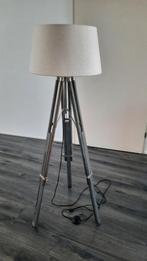 Light and Living Matisse Driepoot Industriële Vloerlamp, Zo goed als nieuw, Hout, Ophalen
