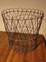 Vintage Franse gaasdraadmand/prullenbak, Ophalen