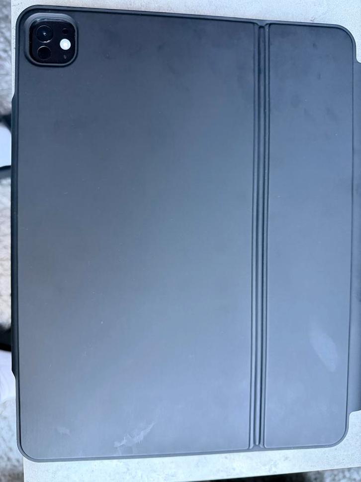 ESR Rebound 360 Case + Keyboard voor iPad Pro M4 13 inch, Computers en Software, Apple iPads, Zo goed als nieuw, Apple iPad Pro