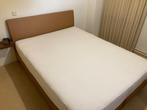 Boxspring / bed 160 x 210 cm (2 x boxspring 80 x 210 cm)., Ophalen, Gebruikt, Bruin, 210 cm