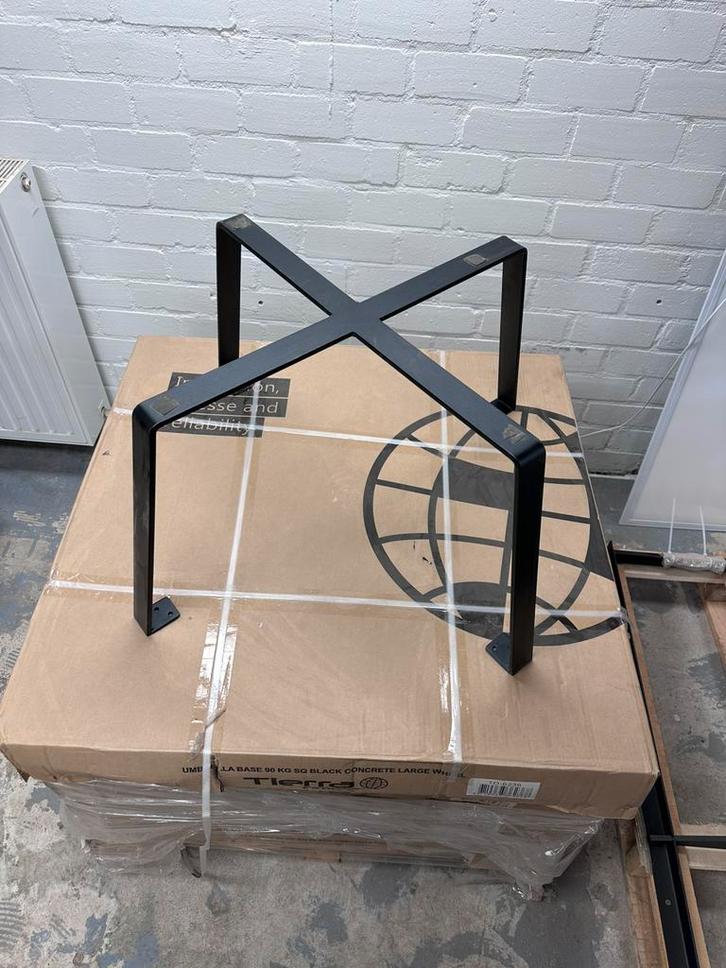Tierra parasolvoet verrijdbaar – op wielen, Tuin en Terras, Parasols, Zo goed als nieuw, Parasolvoet, Minder dan 1 meter, Ophalen