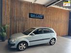 Kia Rio 1.4 X-tra Airco, Trekhaak, Nieuwe APK, Voorwielaandrijving, Gebruikt, 4 cilinders, 1054 kg