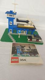Politiebureau vintage 354 met bouwtekening, Kinderen en Baby's, Speelgoed | Duplo en Lego, Ophalen of Verzenden, Gebruikt