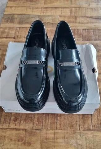 Supermooie mocassins Esprit maat 40 beschikbaar voor biedingen