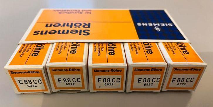 Siemens E88CC - NOS A-Frame Gold Pins Jaren '70 productie, Audio, Tv en Foto, Buizenversterkers, Buis of Buizen, Ophalen