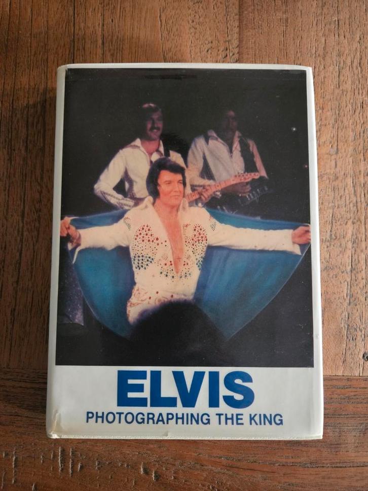 Elvis Photographing the King by Sean Shaver, Boeken, Muziek, Zo goed als nieuw, Artiest, Ophalen of Verzenden