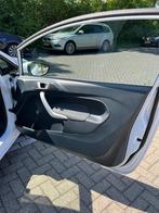 Ford Fiësta 1.25 44KW 3DR 2012 Wit Titanium, Voorwielaandrijving, Stof, 4 cilinders, Parkeersensor