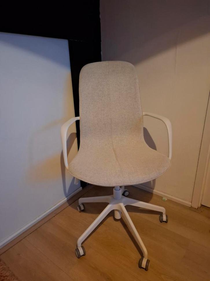 Comfortabele ikea bureaustoel - Beige, Huis en Inrichting, Bureaustoelen, Gebruikt, Bureaustoel, Beige, Ergonomisch, Ophalen