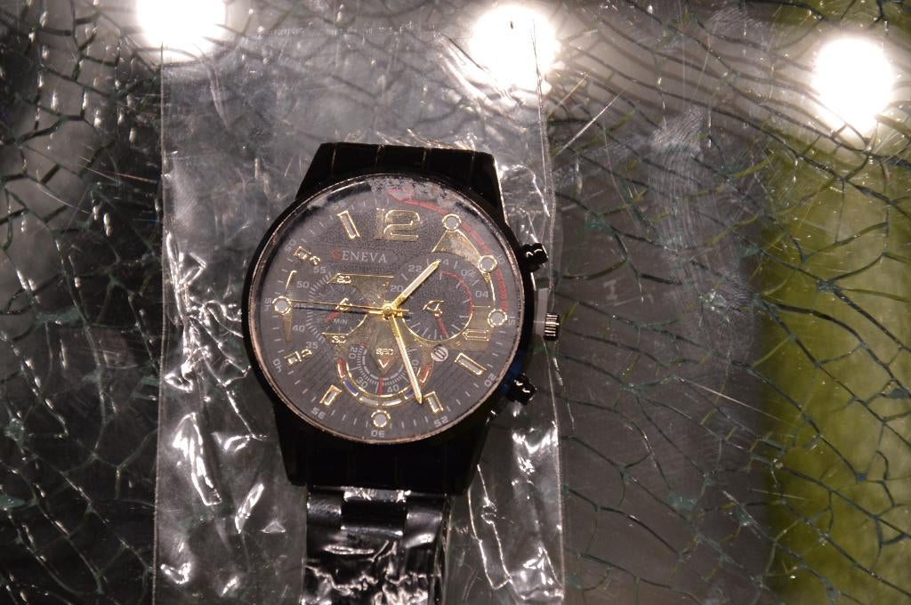 Geneva horloges 30 stuks, Sieraden, Tassen en Uiterlijk, Horloges | Heren, Polshorloge, Nieuw, Ophalen, Overige merken