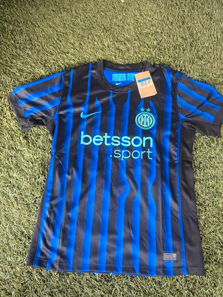 Inter Milan Voetbalshirt 2025/2026 m- Nieuw met kaartje, Kleding | Heren, T-shirts, Nieuw, Maat 48/50 (M), Blauw, Ophalen of Verzenden