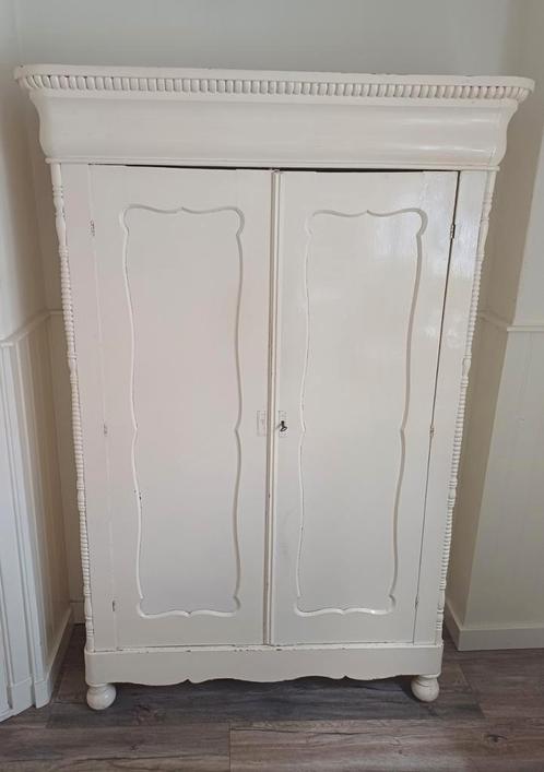 Prachtige witte antiek grenen biedermeier kast/meidenkast, Antiek en Kunst, Antiek | Meubels | Kasten, Ophalen of Verzenden