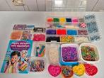 Tas vol loom elastiekjes en toebehoren, Hobby en Vrije tijd, Knutselen, Ophalen of Verzenden, Zo goed als nieuw, Materiaal