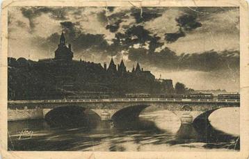 (380-294-009) Paris beschikbaar voor biedingen